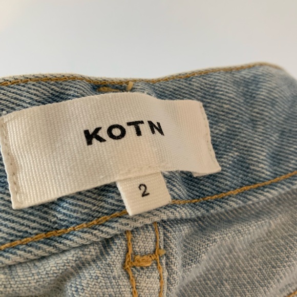 KOTN High Rise Jeans Women’s 2 light wash Pants Denim - Picture 8 of 10